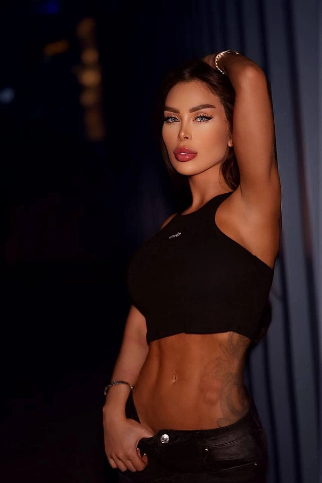 Bianca — Photo 7