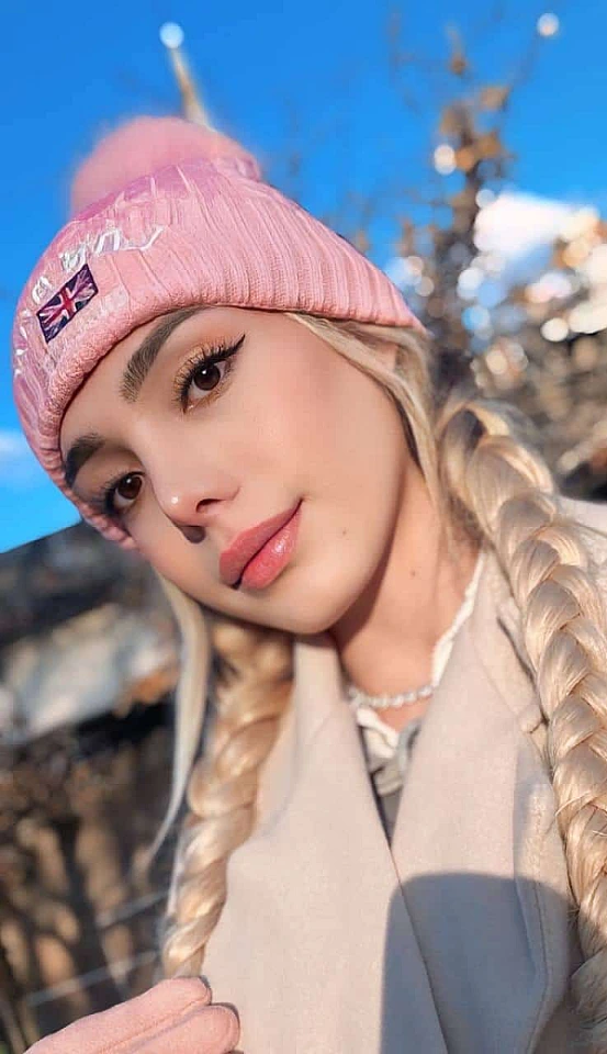 Sabrina TS — Photo 3