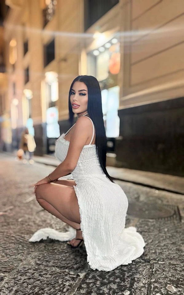 Maya — Photo 3