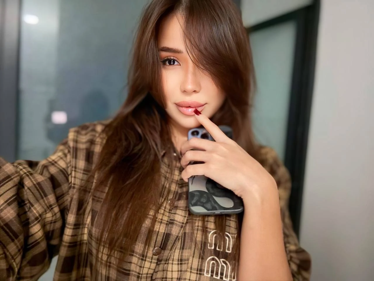 Alona — Photo 2