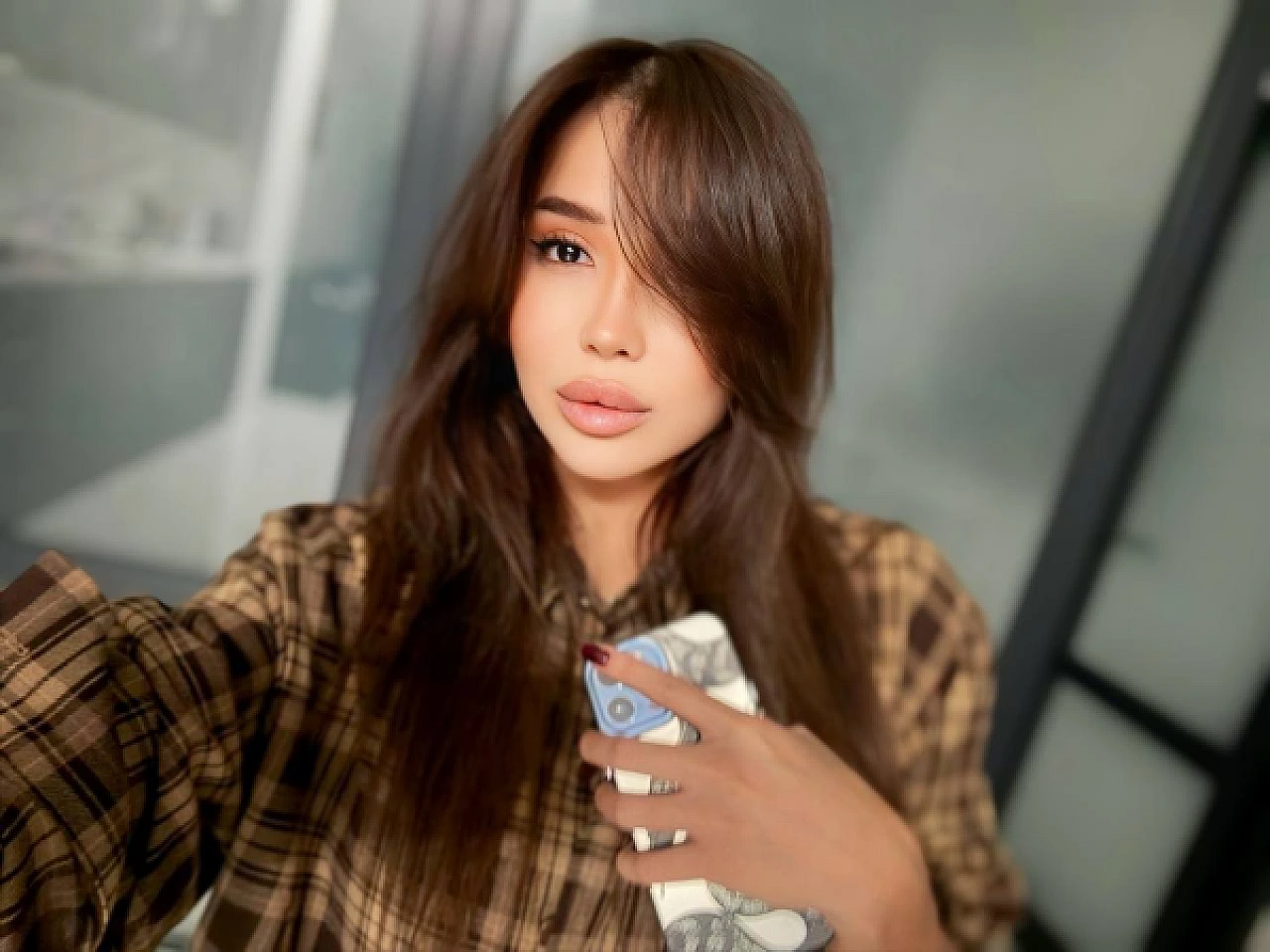 Alona — Photo 3