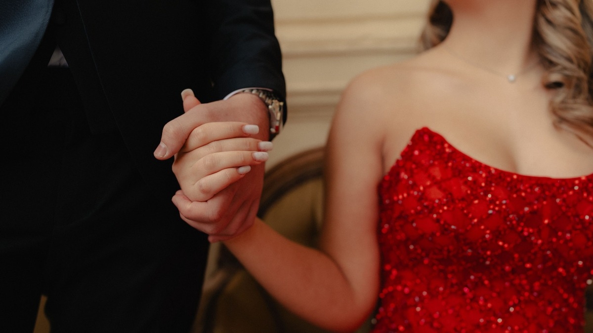 Why You Should Always Book With An Escort Agency In Doha