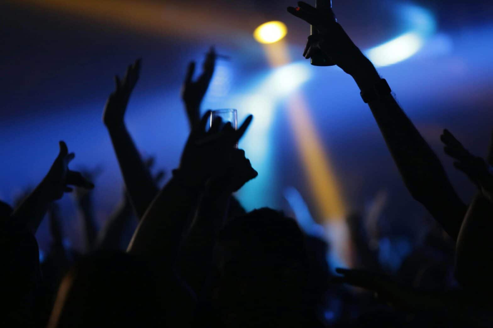 bright lights and clubbers partying in Dubai