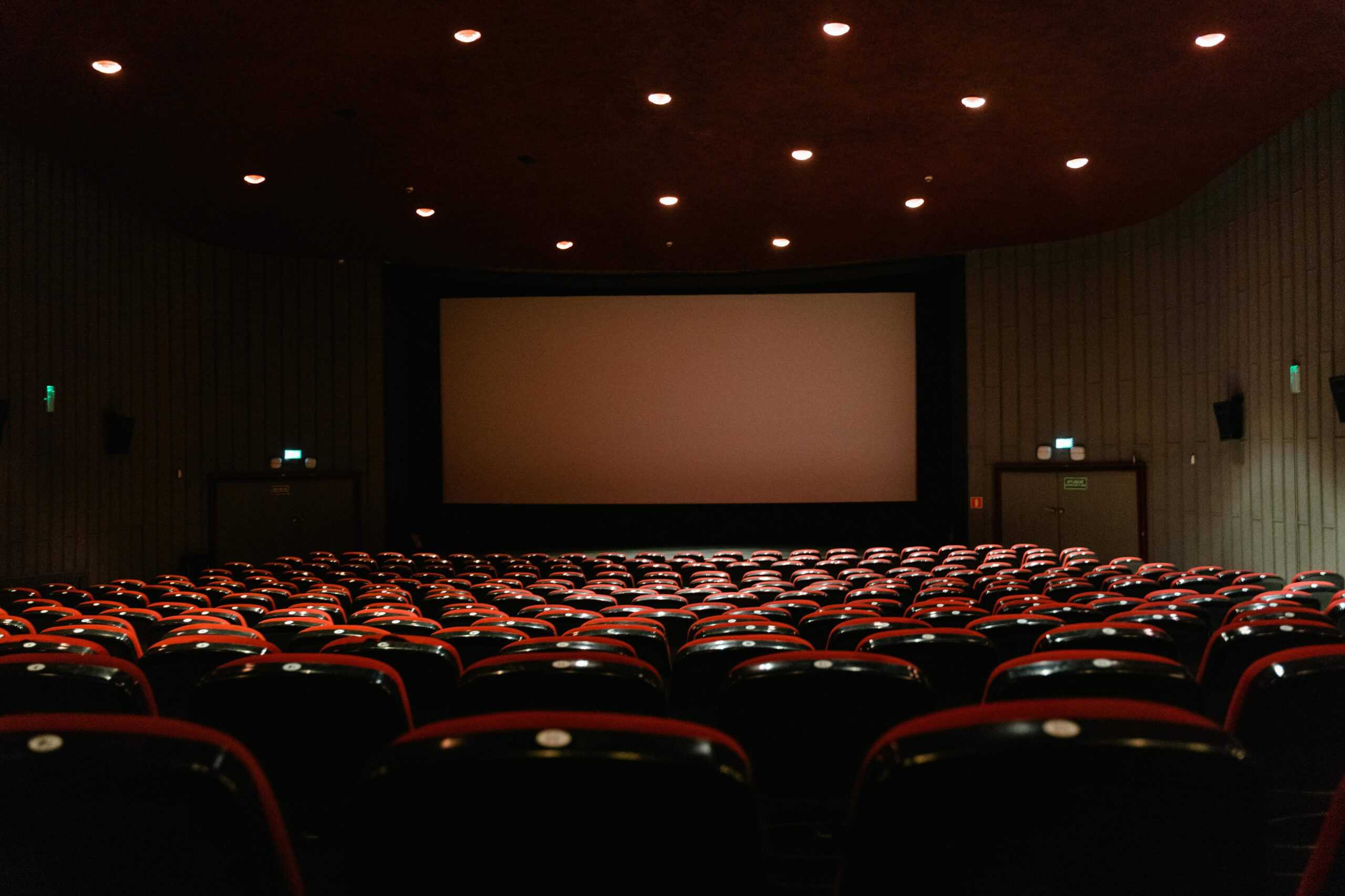 Experience the Best Date Night with Private Movie Screenings in Dubai